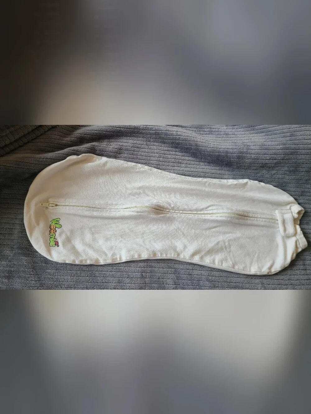 Woombie Lil Houdini white swaddle zip-up sleeper sleep sack wrap 14-19lbs